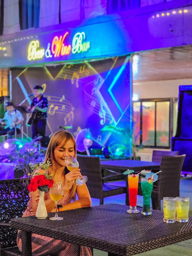 The Twin Lotus Hotel Nakhon Si Thammarat Buitenkant foto