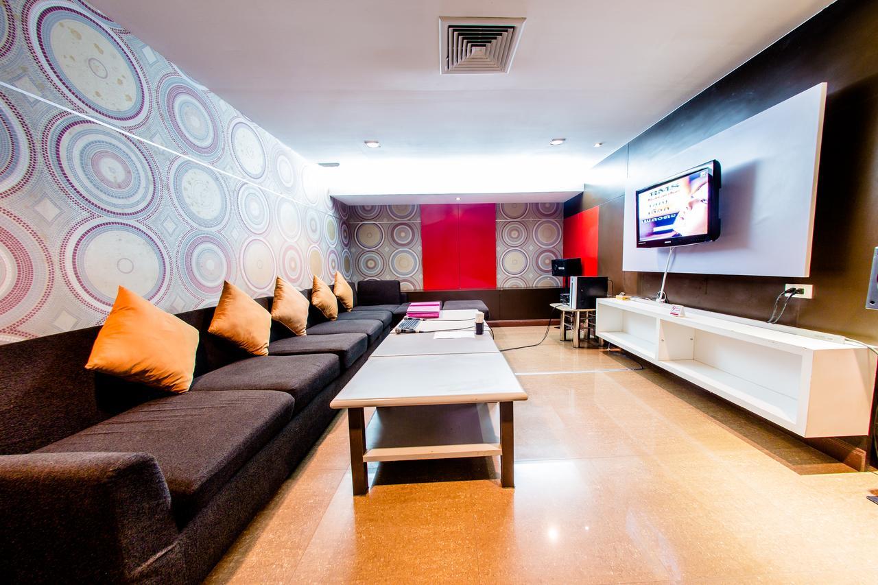 The Twin Lotus Hotel Nakhon Si Thammarat Buitenkant foto